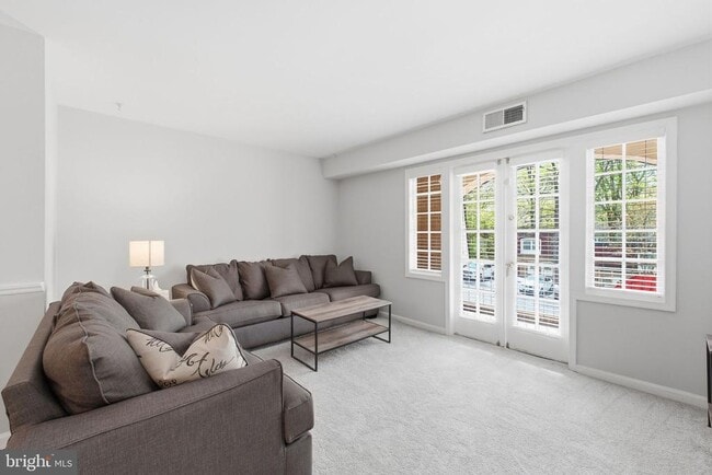 Photo - 5911 Prince James Dr Unit 25