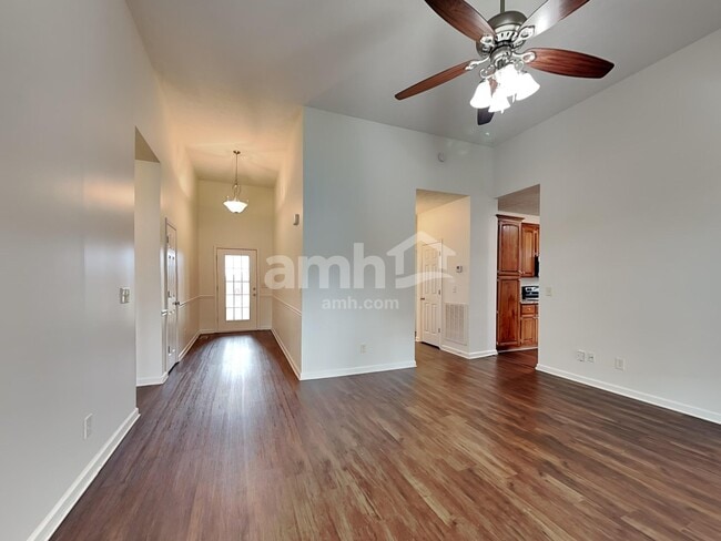 Photo - 177 Stanley Dr