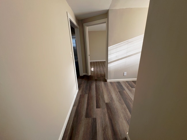 741 Addison St Unidad Ground floor apartment