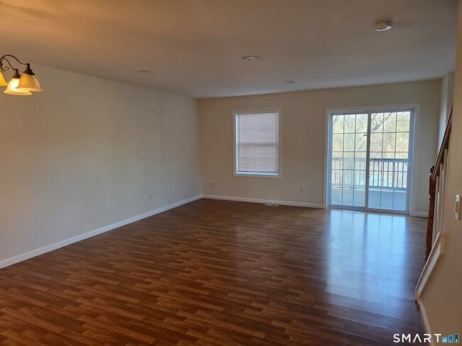 Photo - 148 Mathewson St