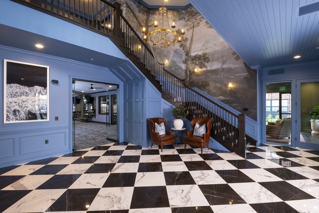 Maison Apartments