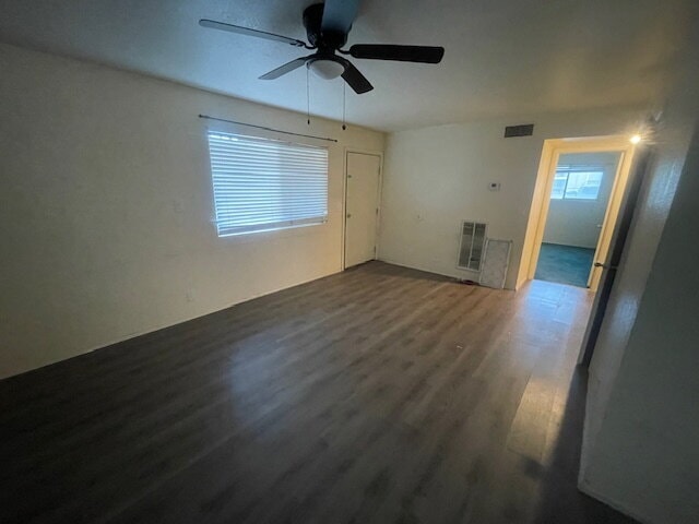 Building Photo - 4360 Twin View Cir Unit 1