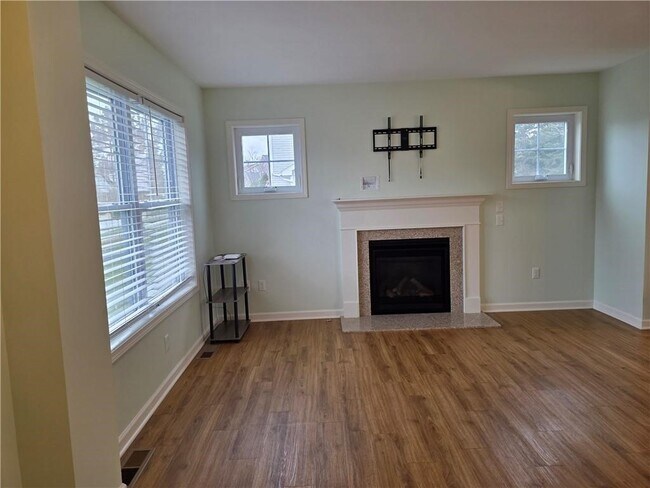 Photo - 26 Turtle Creek Ln