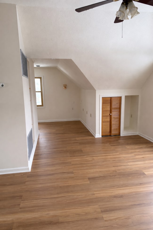 Photo - 25 Lawndale Ave