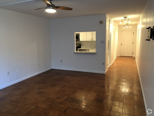 Building Photo - 1301 20th St NW Unit Studio#116 Rental