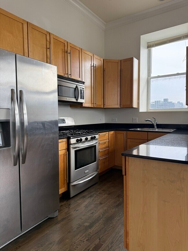 Photo - 949 N Willard Ct Unit 304