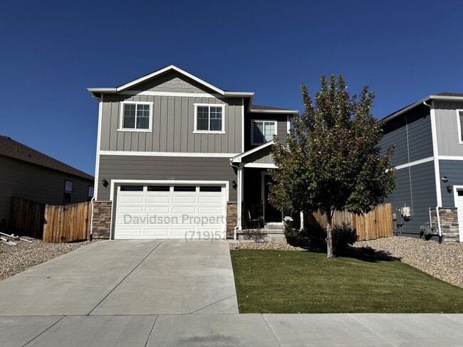 Building Photo - Stunning 4 Bedroom House in Lorson Ranch