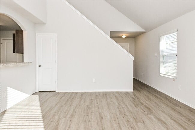 Photo - 4911 Sweet Chestnut Ln