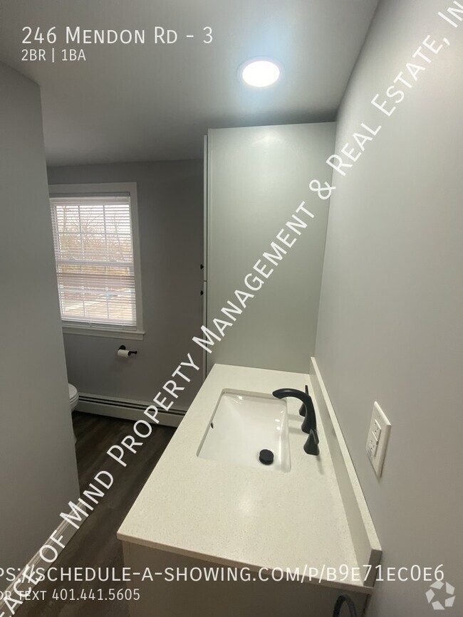 Building Photo - New renovated 2 Bed/1 Bath for $1700 inclu... Unit 3 Rental