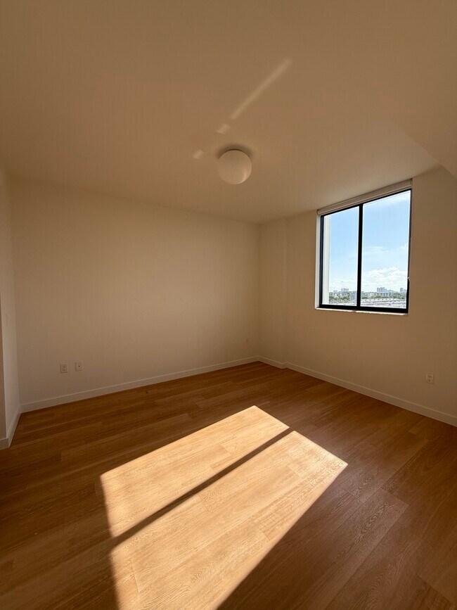 Photo - 1583 NE 110th St Unit B8