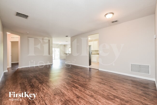 Photo - 3379 Toluca Terrace