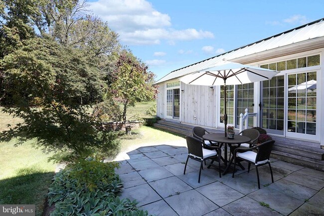 Photo - 375 Pineville Rd