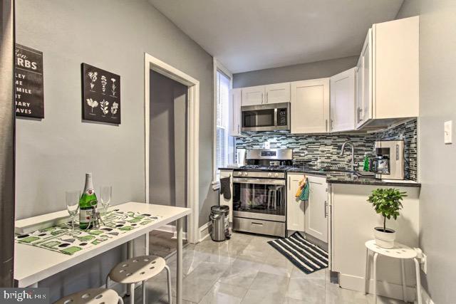 Photo - 4812 Oxford Ave