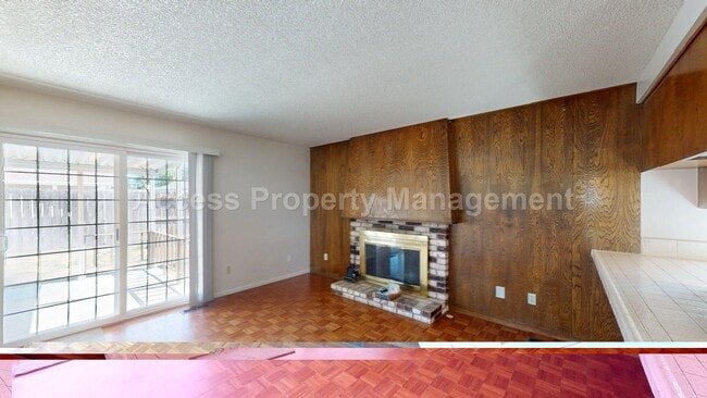 Photo - 1441 Montclair Dr