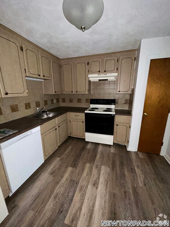 Building Photo - 163 Lexington St Unit 21 Rental