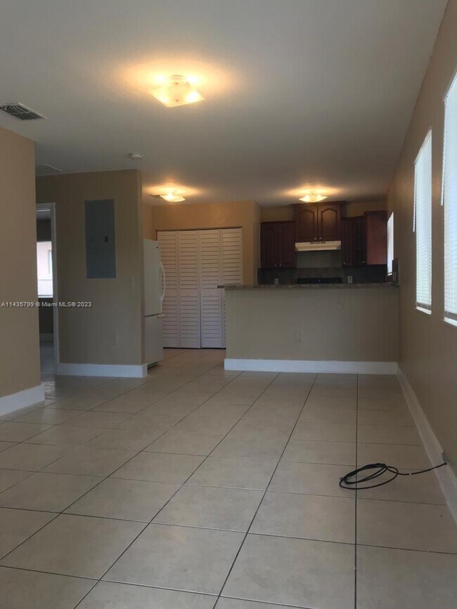 Photo - 1272 NW 59th St Unidad 0