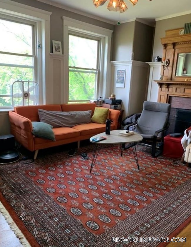 Photo - 96 Winthrop Rd Unit 2