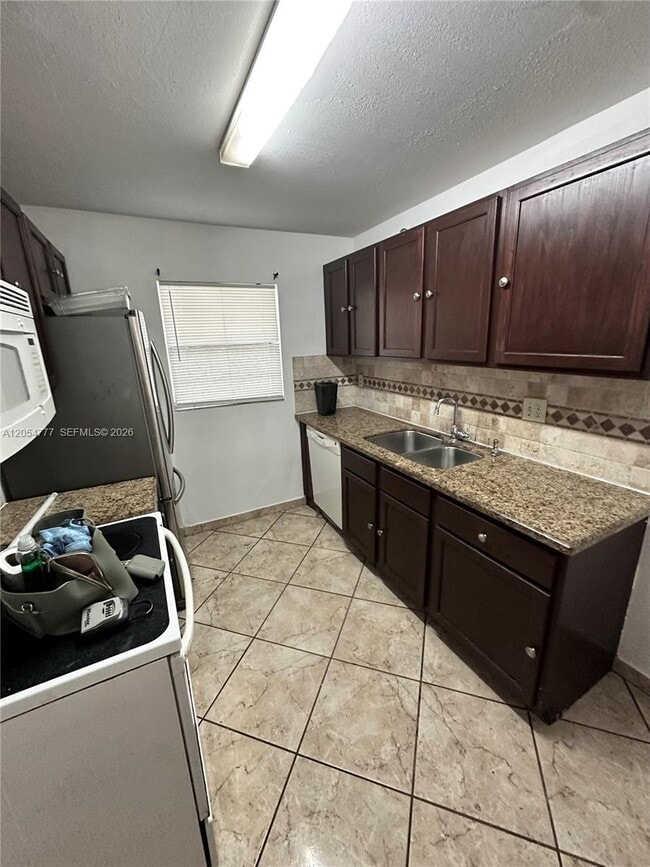 4111 Stirling Rd Unit 408
