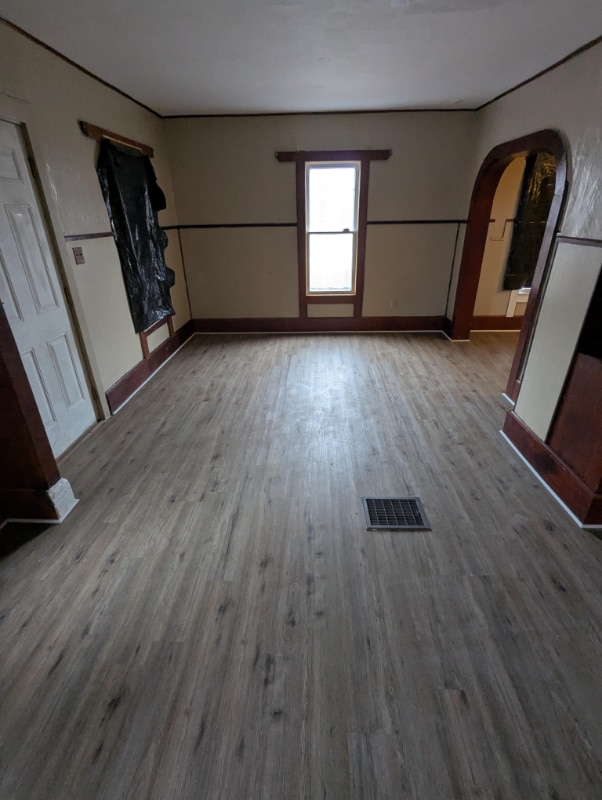 Photo - 313 W 21st St