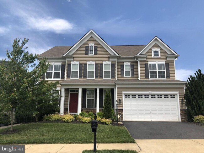STAFFORD - COLONIAL FORGE - COMMUNITY POOL - STAFFORD - COLONIAL FORGE - COMMUNITY POOL House