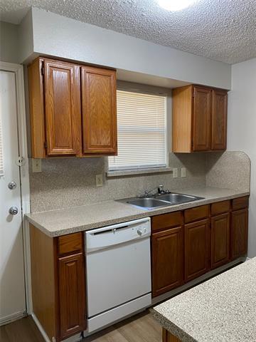 Photo - 1112 Valley View Dr