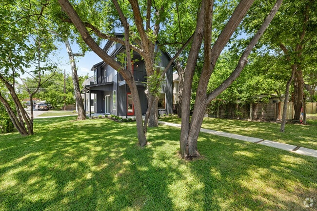 Building Photo - 1800 Singleton Ave Rental