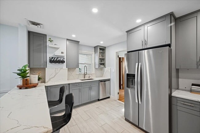 Photo - 16 Hickory Rd