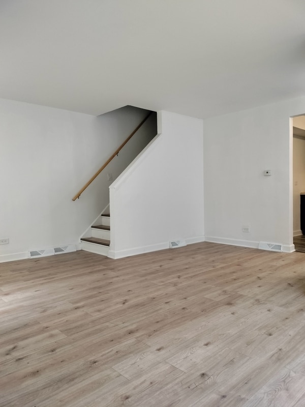 Photo - 7910 S Muskegon Ave