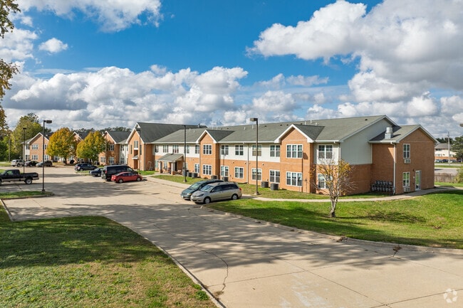Hickory Grove Apartments - Hickory Grove Apartments