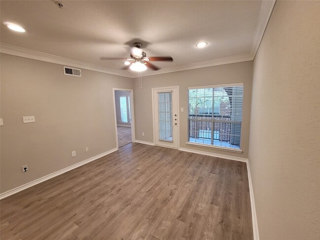 Building Photo - 2350 Westcreek Ln Unit 2302 Rental