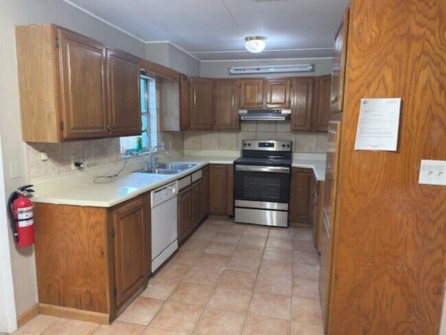 Photo - 4409 W Varn Ave