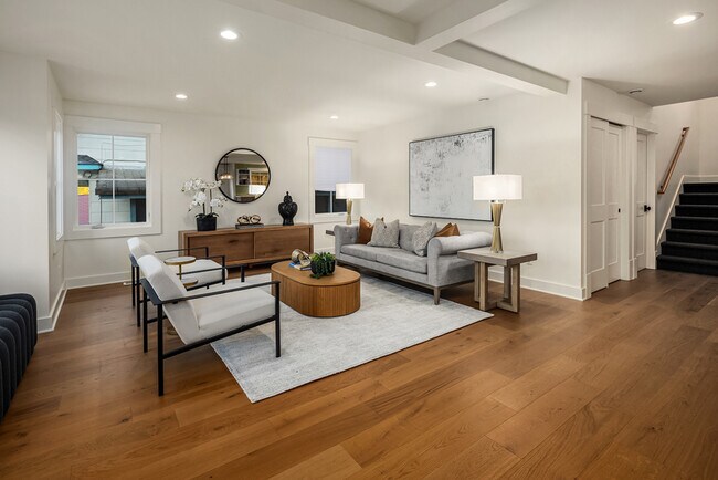 Photo - 4402 Letitia Ave S
