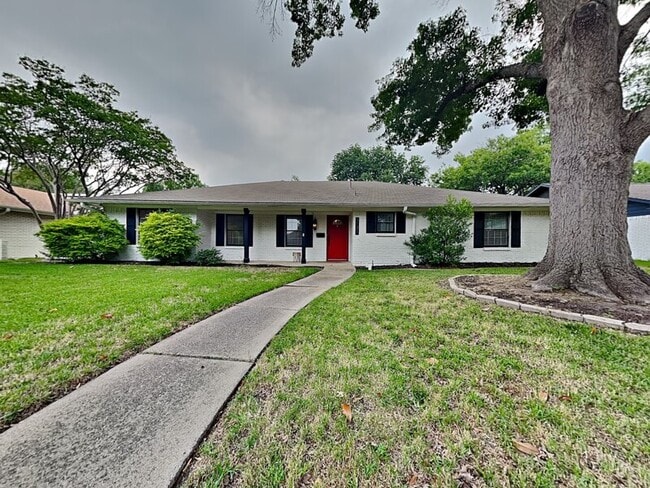 Photo - 3171 Timberview Rd House