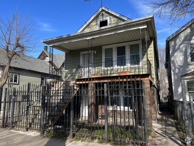 Building Photo - 8733 S Saginaw Ave Unit 1 Rental