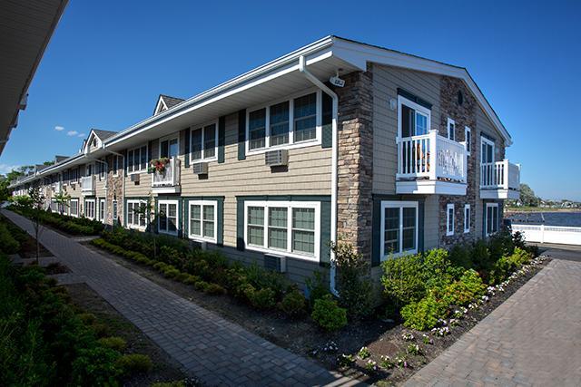 Fairfield Waterside At Sayville