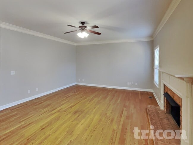 Photo - 3002 Helfrich Ct