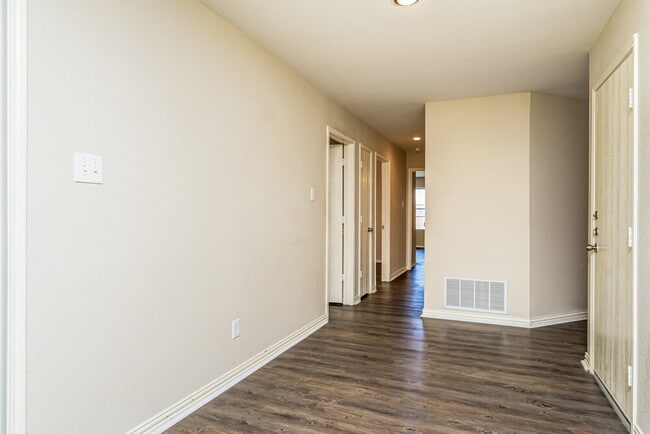 Photo - 1118 Antoinette Dr