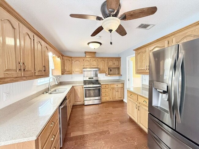 Photo - 3548 Stratford Ln