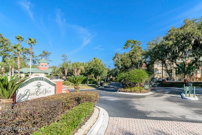 Photo - 180 Veracruz Dr Unit 213