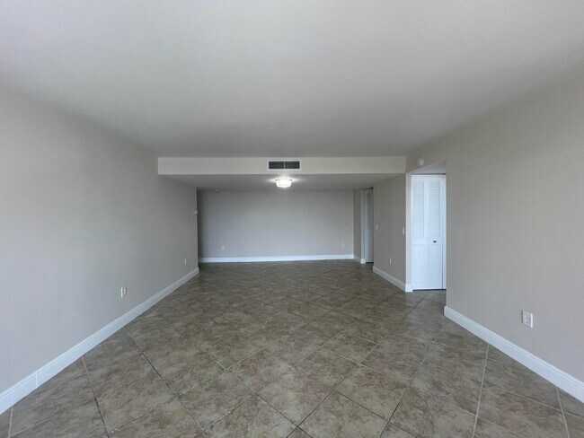 Photo - 5600 N Flagler Dr Unit 2705