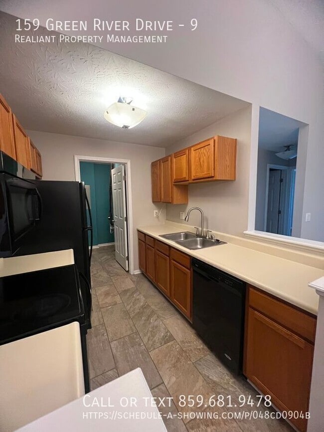 Photo - 159 Green River Dr