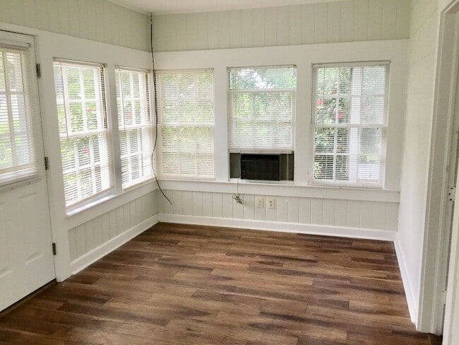 Photo - F&N FAIRHOPE COTTAGE