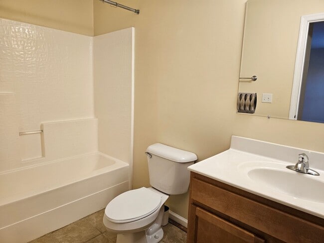 Photo - 135 S Comanche Cluster