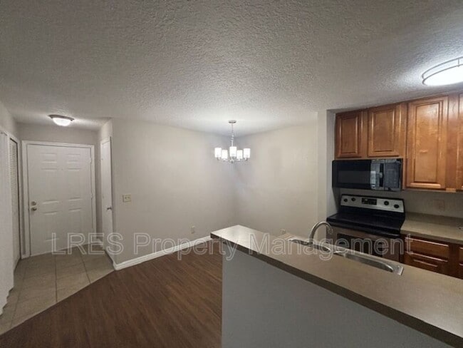 Photo - 5992 Westgate Dr