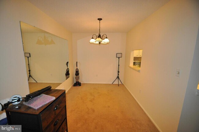 Photo - 13 Voscek Ct