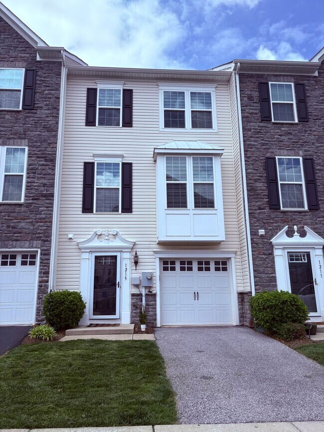 Spacious 2/2.5 Townhouse at Regents Glen-Y... - Spacious 2/2.5 Townhouse at Regents Glen-Y...