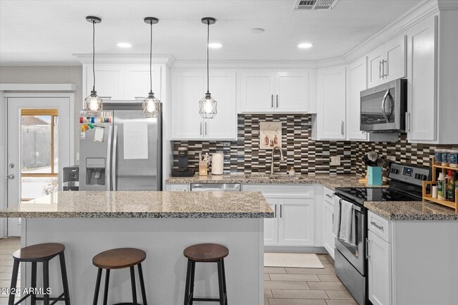 Photo - 1211 W Palomino Dr