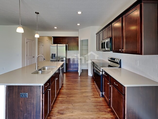 Photo - 8066 Rapala Ln