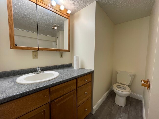 Bathroom - 73 W Thames St Unit 73B