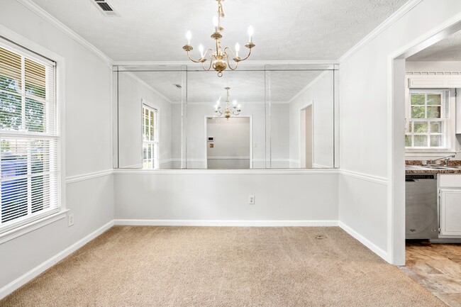 Photo - 1704 Hunting Creek Dr SE